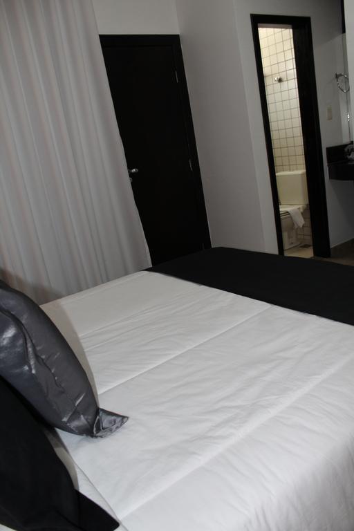 Hotel Dom Henrique Timoteo Экстерьер фото